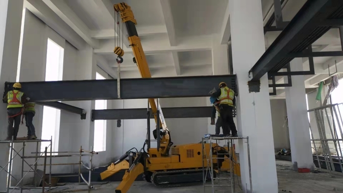 币游蜘蛛起重机狭窄空间作业驾轻就熟