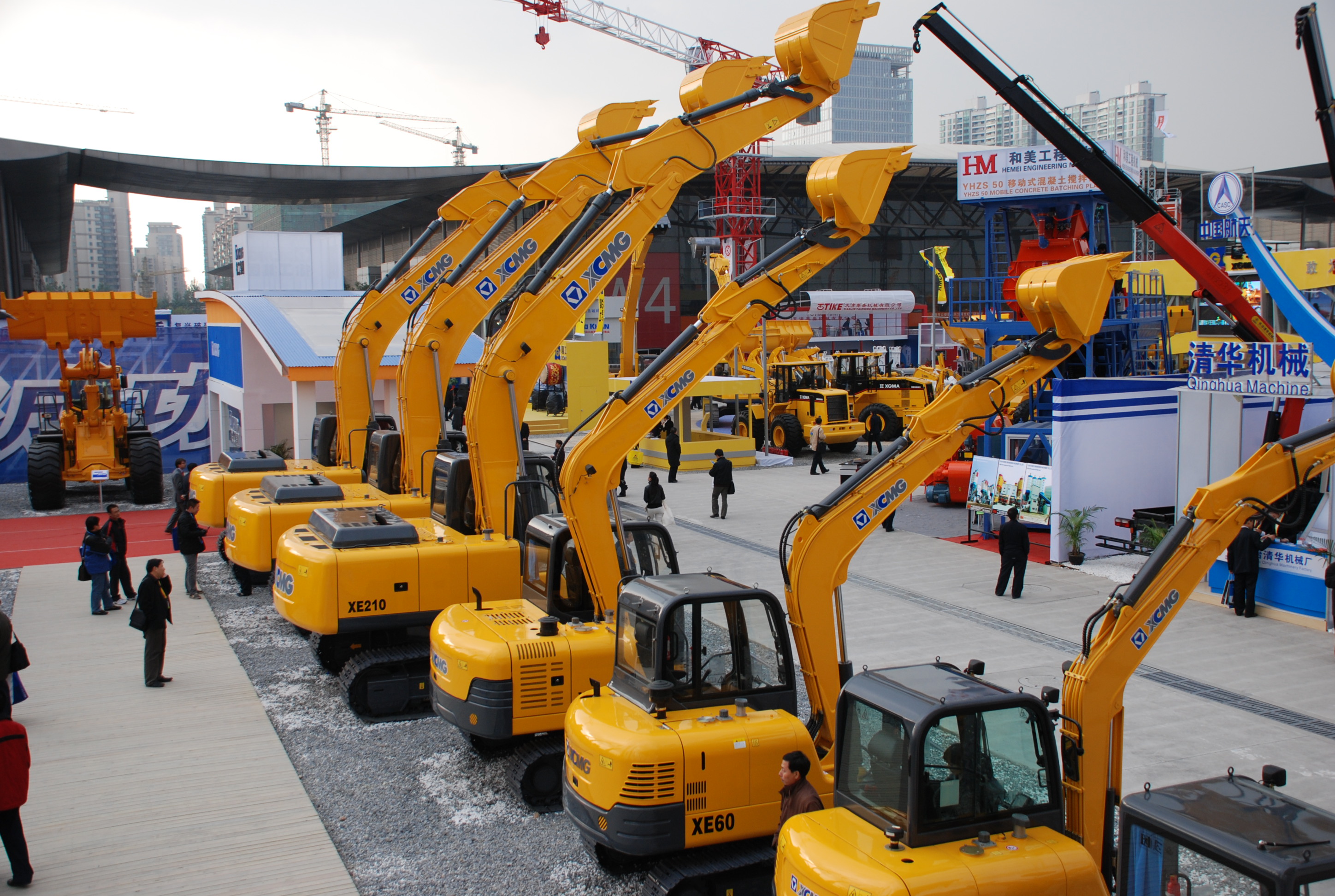 币游与凯雷投资集团揭晓联合声明终止相助，，，自力举行重组；；；；；是年，，，币游与卡特彼勒终止相助，，，独资建设徐州币游挖掘机械有限公司