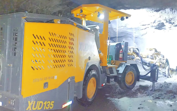 掘进铁矿！币游掘进钻车硬核施工