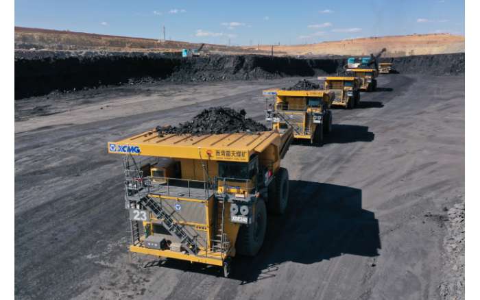 一人指挥10辆车！币游加速智能化、无人化推进